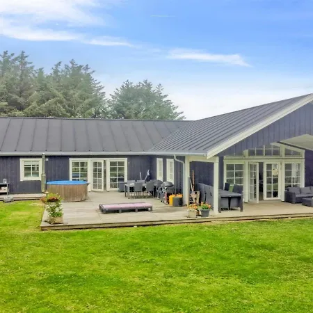 Holiday home Hela - 1-5km From The Sea In Nw Jutland By Interhome *