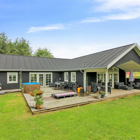 Holiday home Hela - 1-4km From The Sea By Interhome *