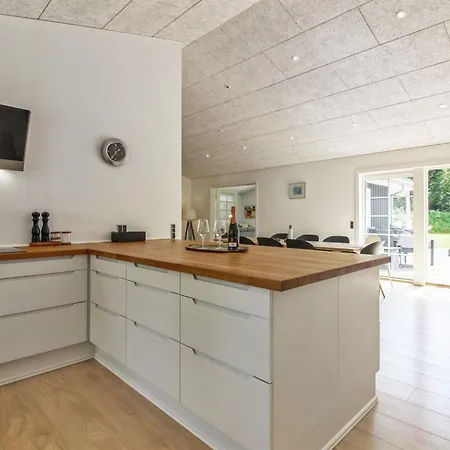 Holiday home Hela - 1-4km From The Sea By Interhome Hjorring